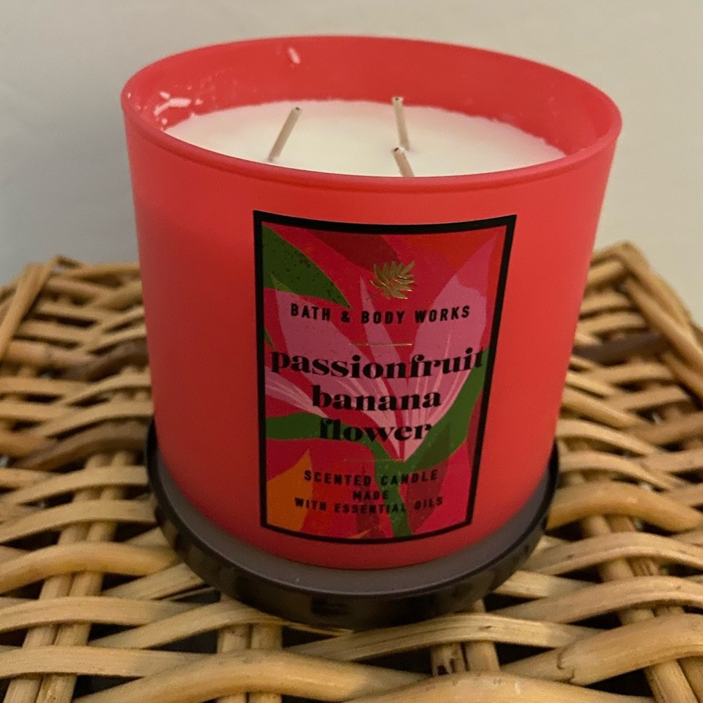 Passionfruit Banana Flower 3 wick Candle